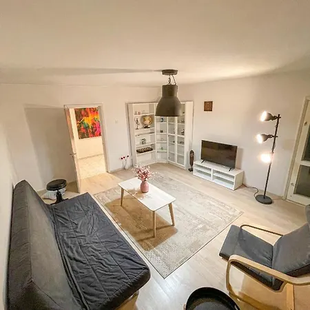 3 Warm In The Center Apartment Bucharest