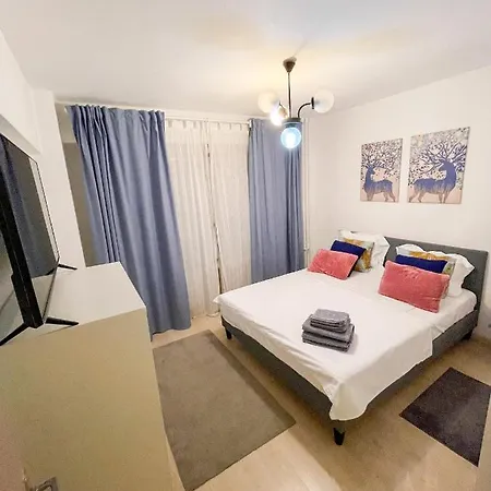 3 Warm In The Center Apartment Bucharest